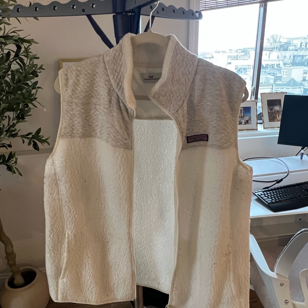 Vineyard Vines Cream & Light Gray Sherpa Vest